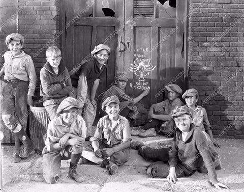 Mary Pickford cast crew sets silent film Little Annie Rooney 8b03-522