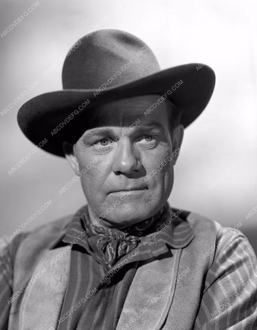 Pierce Lyden western portrait 8b03-661