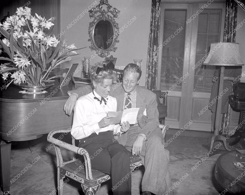 Jeanette MacDonald Gene Raymond play piano at home 8b03-880