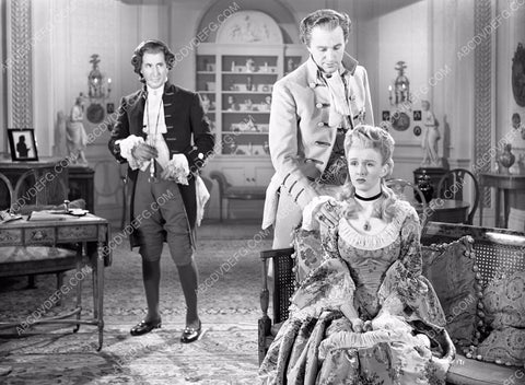 Joyce Howard Margaretta Scott Wanda Rotha Mary Clare film Mrs. Fitzherbert 8b4-055