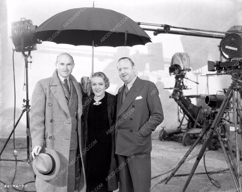 Mary Pickford Jesse Lasky visit set film One Rainy Afternoon 8b4-276