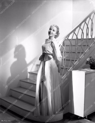 Ida Lupino costume wardrobe shots One Rainy Afternoon 8b4-313