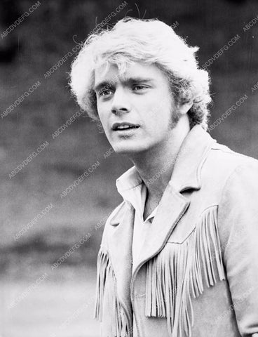 John Schneider portrait 8b4-727