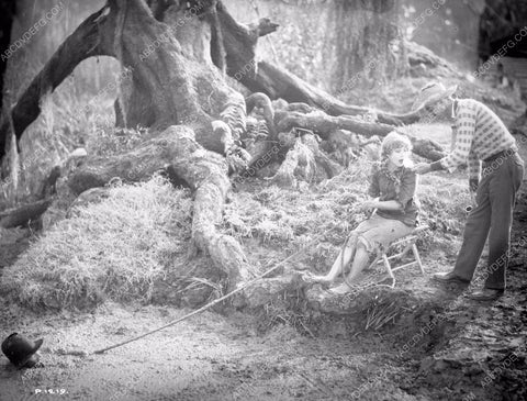 Mary Pickford saves a man in quicksand silent film Sparrows 8b4-884