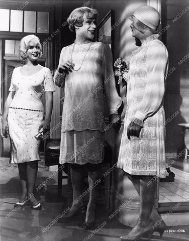 Marilyn Monroe Jack Lemmon Tony Curtis film Some Like it Hot 8b5-031