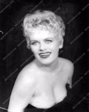very busty unknown burlesque stripper 8b6-139