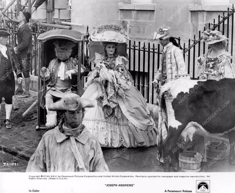 Ann-Margret Peter Firth film Joseph Andrews 8b6-179