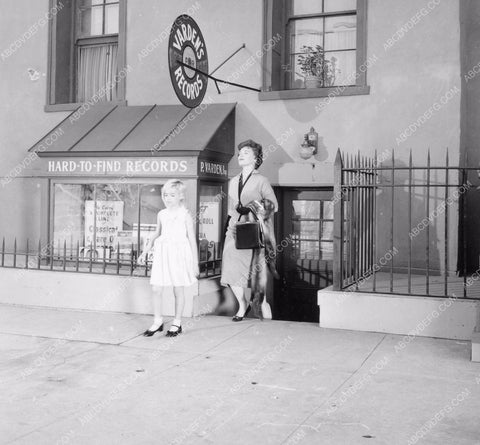 Diane Brewster Evelyn Rudie TV G.E. Theater 8b6-244