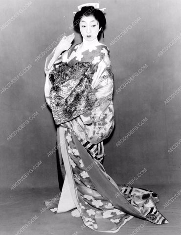 Kabuki star Tokuho Azuma-Eto Dancers to perform Hollywood High 8b6-337