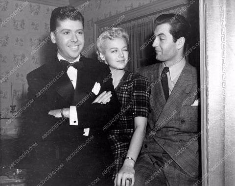 Martha O'Driscoll William Tracy visited by Robert Taylor on set 8b6-381