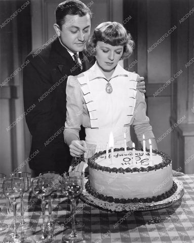 Robert Young Margaret Sullavan light candles birthday cake 8b6-488