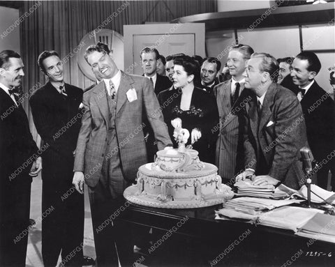 Ann Rutherford Red Skelton wedding cake scene Whistling in Brooklyn 8b6-495
