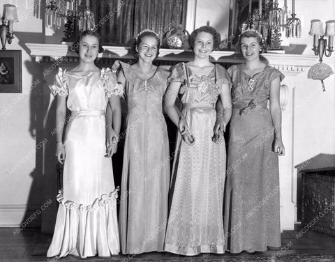 Betty Matthews Caroline Underwood and friends Dorsey Society 8b6-638