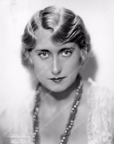 beautiful old time portrait of unknown woman 8b6-656