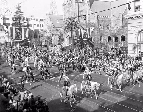 Pasadena Tourn of Roses Parade equestrian riders 8b6-741