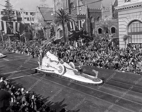 Pasadena Tourn of Roses Parade Huntington Park float 8b6-751