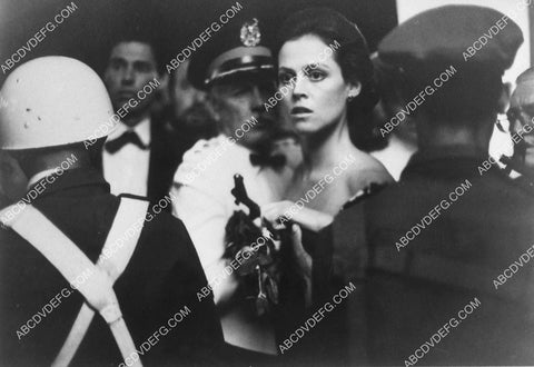 Sigourney Weaver film The Year of Living Dangerously 9078-06
