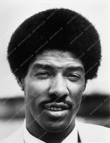 basketball superstar Julius Erving portrait 9227-02