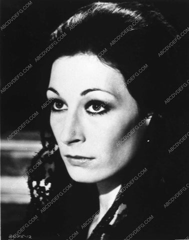 Anjelica Huston portrait 9251-34