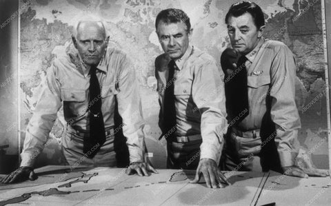 Henry Fonda Glenn Ford Robert Mitchum film Midway 9512-05