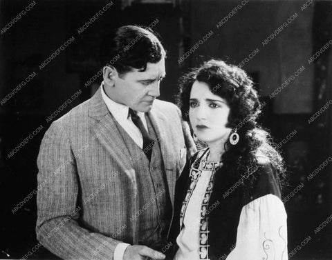 Richard Dix Bebe Daniels silent film Unguarded Women 9856-26
