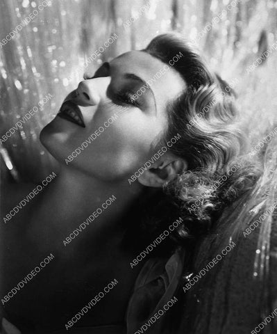 Annabella glamour portrait 9943-16