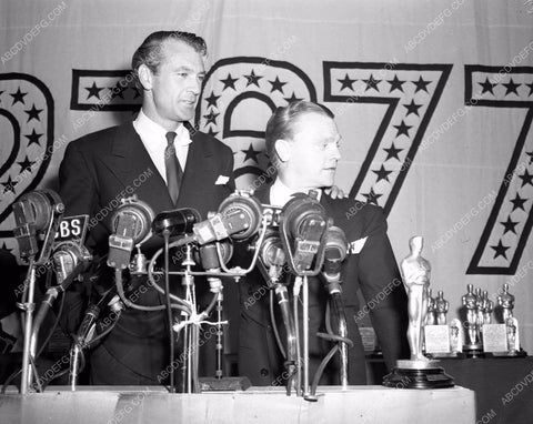 1942 Oscars James Cagney Gary Cooper on stage Academy Awards aa1942-27