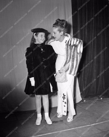 1946 Oscars Margaret O'Brien Dorothy Lamour Academy Awards aa1946-06</br>Los Angeles Newspaper press pit reprints from original 4x5 negatives for Academy Awards.