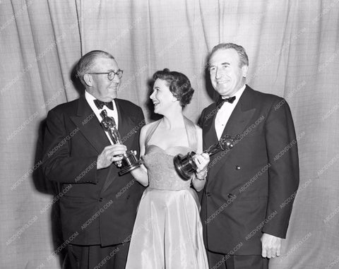 1952 Oscars Teresa Wright cinematography Academy Awards aa1952-35</br>Los Angeles Newspaper press pit reprints from original 4x5 negatives for Academy Awards.