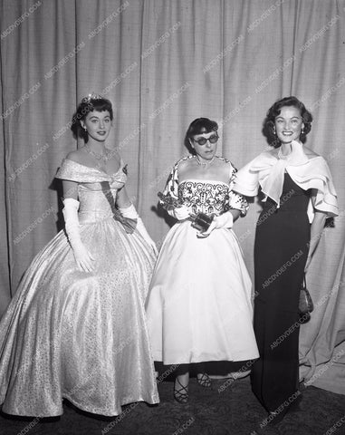 1954 Oscars Edith Head and Gene Tierney Academy Awards aa1954-59</br>Los Angeles Newspaper press pit reprints from original 4x5 negatives for Academy Awards.
