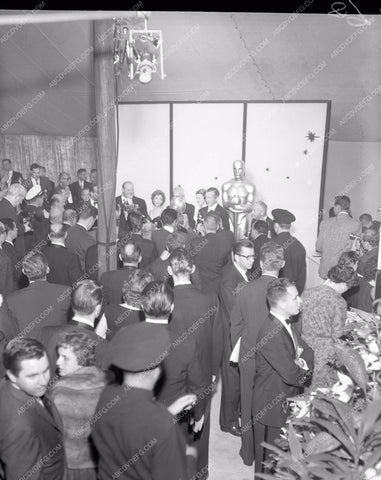1958 Oscars Susan Hayward David Niven Burl Ives Academy Awards aa1958-35</br>Los Angeles Newspaper press pit reprints from original 4x5 negatives for Academy Awards.