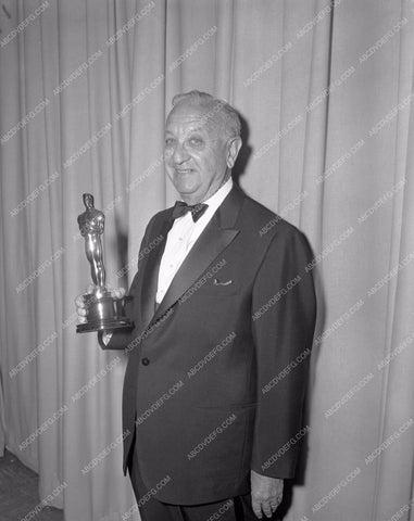 1960 Oscars someone please help me out Academy Awards aa1960-25</br>Los Angeles Newspaper press pit reprints from original 4x5 negatives for Academy Awards.