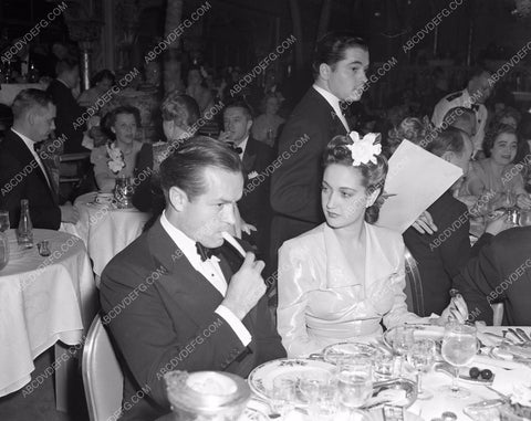 Bob Hope Dorothy Lamour out dining bhope45-02