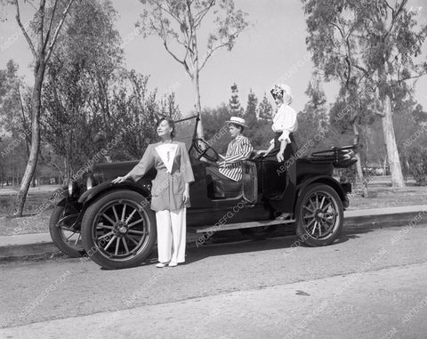 automobile parade vintage Los Angeles event cars-96