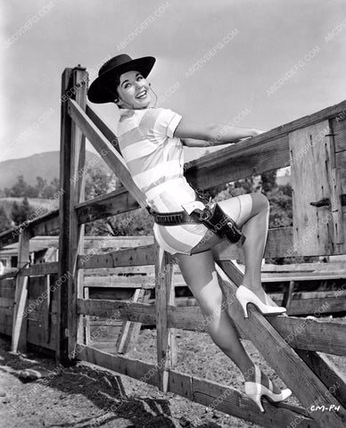 Carol Morris cute cowgirl at the corral 8b20-0088