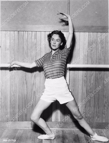 candid Maureen O'Sullivan practices some dance moves MGM Studios 8b20-0472