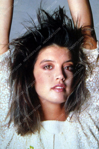 Phoebe Cates portrait 8b20-0538