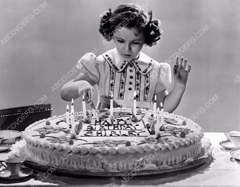 Shirley Temple and her giant Birthday Cake 8b20-0715