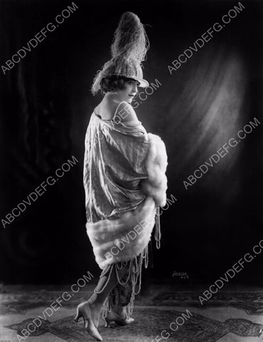 silent film star Karyl Norman fashion portrait 8b20-0810