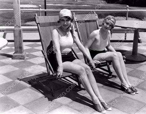 Anita Page Dorothy Sebastian do a little sunbathing super cute 8b20-0907
