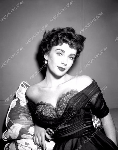 lovely Elizabeth Taylor film The Girl Who Had Everything 8b20-0959