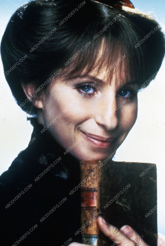 Barbra Streisand portrait film Yentl 8b20-10120