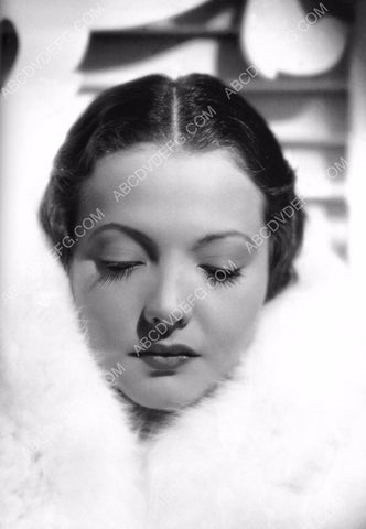 Sylvia Sidney beautiful in white fur 8b20-10360