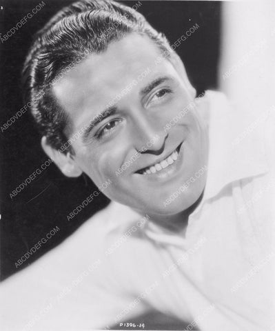 Cary Grant portrait 8b20-10549