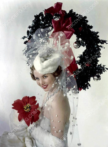 beautiful Colleen Townsend in cute winter wear w Christmas wreath 8b20-10836