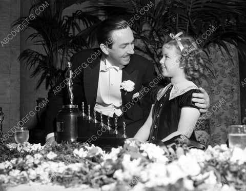 Walt Disney Shirley Temple at the Academy Awards Oscars 8b20-1085