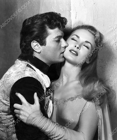 Tony Curtis Janet Leigh film The Black Shield of Falworth 8b20-10917