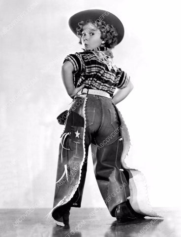 Shirley Temple w western wear ready to ride the range 8b20-1091