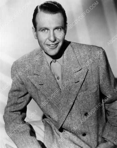 Ralph Bellamy portrait 8b20-11011