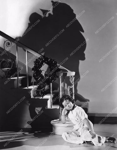 Shirley Temple falls asleep waiting for Santa Claus Christmas Eve 8b20-1111